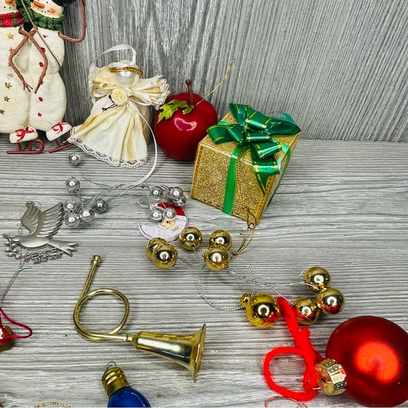 Large lot of vintage Christmas ornaments wood , mercury glass , miscellaneous - Picture 7 of 9